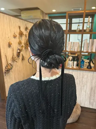 セミロング ヘアアレンジ 早坂 さくらのヘアスタイル