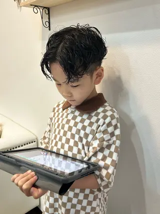 ミディアム メンズ キッズ en⁺　trust所属・山口 麗音のヘアスタイル