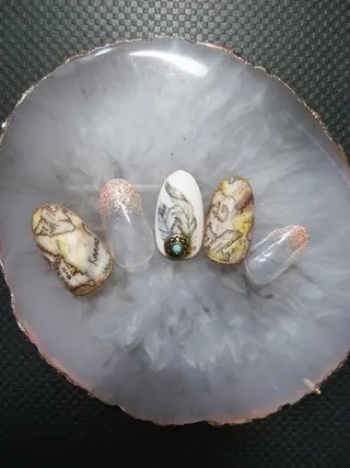 ネイル リラクゼーション＆ネイル仙殊~センジュ~所属・senju 　のネイルデザイン