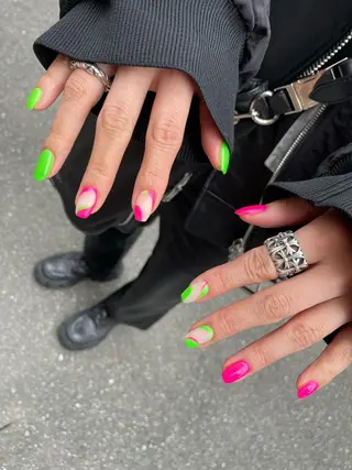 ロング カラー ヘアアレンジ キッズ ネイル マツエク・マツパ アイブロウ 福田 加奈のネイルデザイン