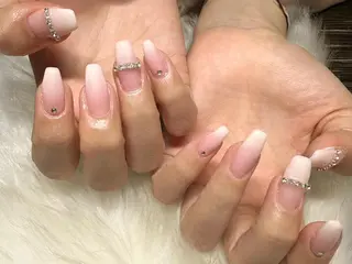 ネイル Ruri. hのネイルデザイン