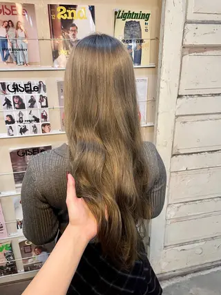 ロング カラー キッズ 艶髪/ハイトーン /masami🩵のヘアスタイル