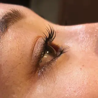 マツエク・マツパ MODEK'S あやねのヘアスタイル