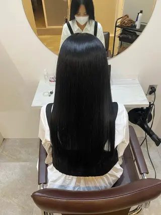 ロング 【髪質改善 艶髪】 布川 莉穂のヘアスタイル