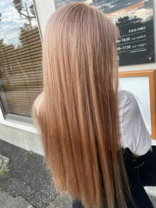 ロング カラー 望月 美玲のヘアスタイル