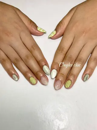 ネイル ongles chic24時間営業のネイルデザイン