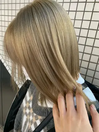 ミディアム カラー ヘアアレンジ 🫧透明感カラー/ ボブ/小笠原🪽のヘアスタイル