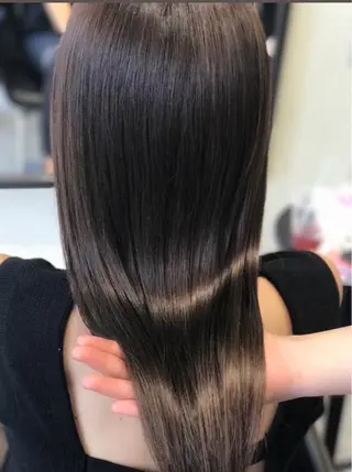 ロング opsia所属・💗髪質改善💗 渋谷奈津美のヘアスタイル