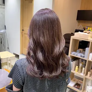 セミロング カラー fumi🪞血色感 アップ艶カラーのヘアスタイル