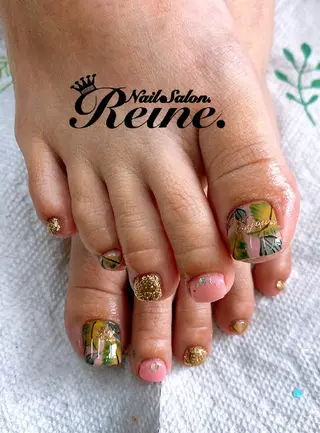 ネイル Nailsalon Reine所属・玉栄 伶奈のネイルデザイン