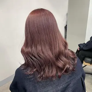 カラー 暖色カラー✨代表しげ オグジュアリーのヘアスタイル