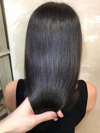 ロング 前平 友慈のヘアスタイル