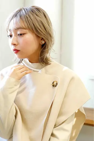 ミディアム Navy （ネイビー）のヘアスタイル