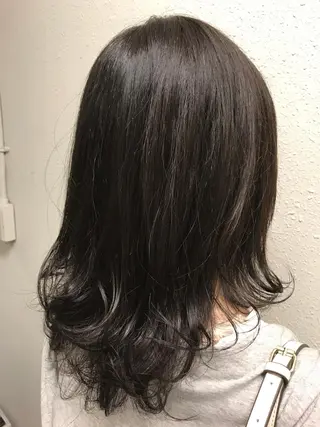 セミロング 緑地公園美容室 neohairのヘアスタイル