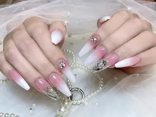 ミディアム Chiin Nail Stylistのネイルデザイン