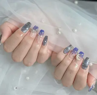 ネイル LAVISH nanamiのネイルデザイン