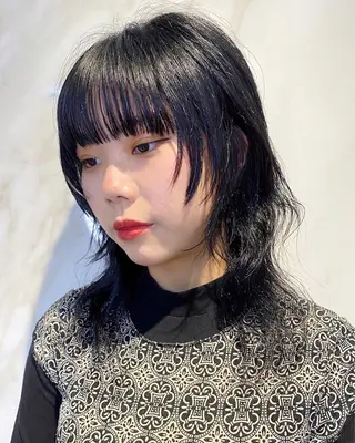 ミディアム カラー SALOWIN所属・ブリーチ✨ ボブ✨レイヤーのヘアスタイル