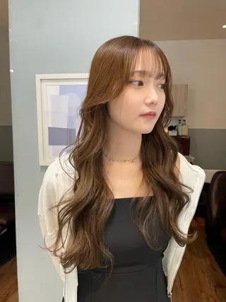 ロング 女性スタイリスト専門サロン Zina 天神西通り所属・艶髪韓国ヘア MANAMI🎀のヘアスタイル