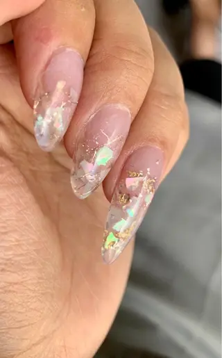 ネイル 蓑原 佳央里のネイルデザイン