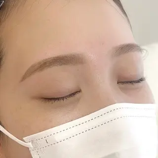 アイブロウ Hitomi/ 練習モデル募集中のヘアスタイル