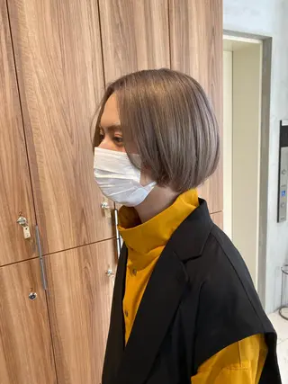 ショート カラー ブリーチなし 寒色カラーのヘアスタイル