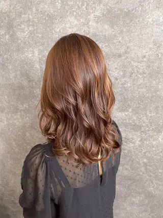 セミロング 峯 琴奈のヘアスタイル