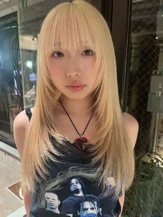 ロング 愛瑠奈 erunaのヘアスタイル