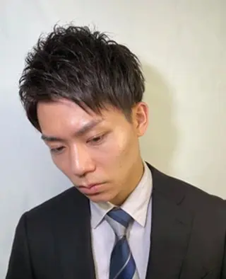 ショート 衞藤 諒一のヘアスタイル