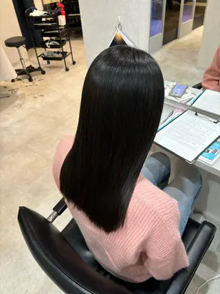 ミディアム 河角 咲良のヘアスタイル
