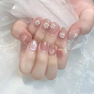 ネイル Kanon 🤍のネイルデザイン