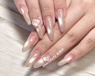 ネイル Kaka_ パラジェル、長さだしのネイルデザイン