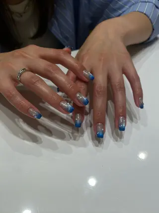 ネイル EARTH coiffure beaute 東松山店所属・町田 杏花のネイルデザイン