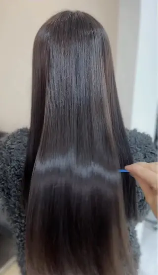 ロング 🩶レイヤー/艶髪/ 顔周り/韓国風/輝士のヘアスタイル