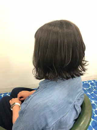 ミディアム カラー CoCooN Hiromiのヘアスタイル