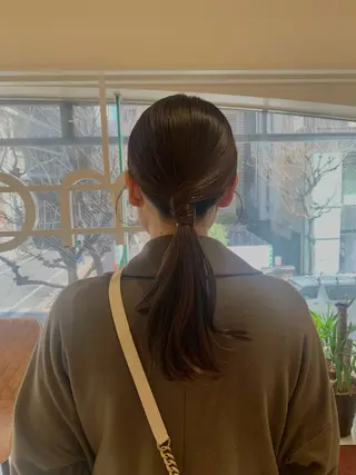 ヘアアレンジ 韓国レイヤー🪽 耳ツボジュエリーのヘアスタイル