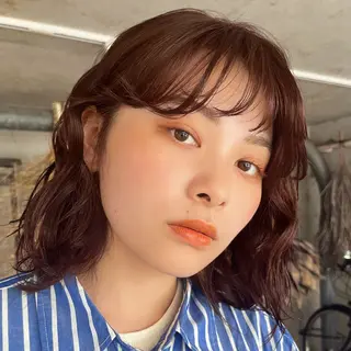 ミディアム パーマ 阿久津真衣 似合わせカットのヘアスタイル