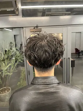 ショート パーマ メンズ 【お洒落パーマ】 Elme　肥塚康汰郎のヘアスタイル