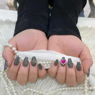 ネイル Raviy大阪店所属・hawa ♡のネイルデザイン