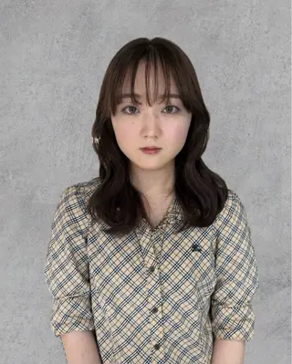 ミディアム カラー Graph./ oraのヘアスタイル