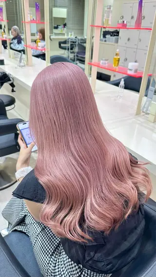 ロング カラー ヘアアレンジ 韓国レイヤー&ピンク 艶髪🩶maikoのヘアスタイル