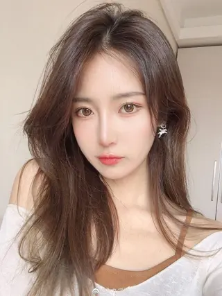 ロング まつパ/ケア ブリーチ/sEnAのヘアスタイル