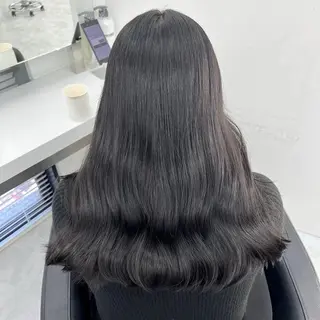 セミロング 透ける透明感カラー 🩶shiho🩶のヘアスタイル