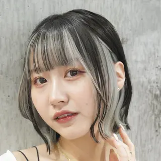 ミディアム yelm所属・🫒オリーブカラー ミディアムレイヤー✨のヘアスタイル