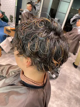 ショート カラー パーマ メンズ メンズパーマ/ スパイラル　渡邉凌のヘアスタイル