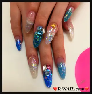 ネイル R*NAIL .comのネイルデザイン