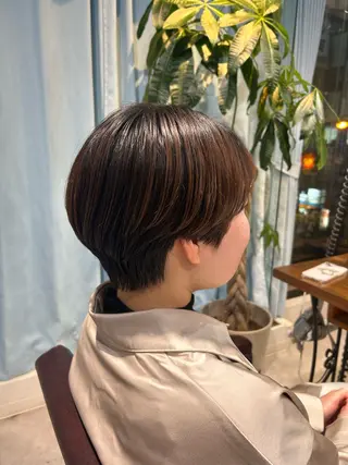 ショート カラー ikeda shioriのヘアスタイル