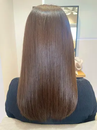 セミロング カラー やました りなのヘアスタイル