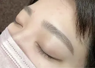 アイブロウ B's緑店 eyelist川上のエステ・リラクイメージ