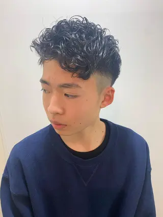 パーマ メンズ 鈴木 優美のヘアスタイル