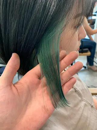 ショート ヨシミ カズヤのヘアスタイル